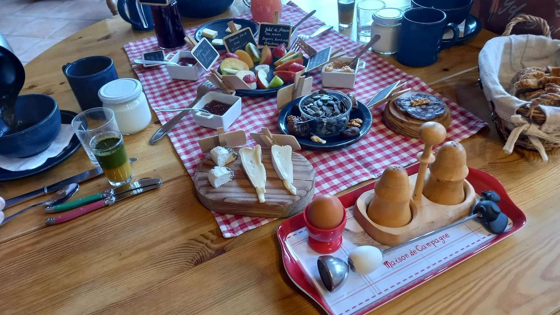 Alojamento de Acomodação e Pequeno-almoço Valreley, Chambres Et Table D'Hotes Eco-Friendly Avec Bain Nordique Au Sud Du Massif Du Jura Champagne-en-Valromey